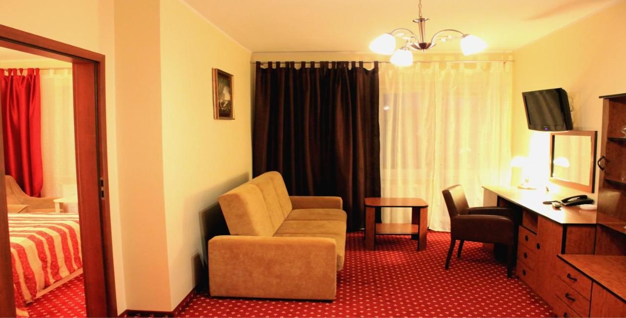 Отель Hotel Continental Крыница-Морска-36