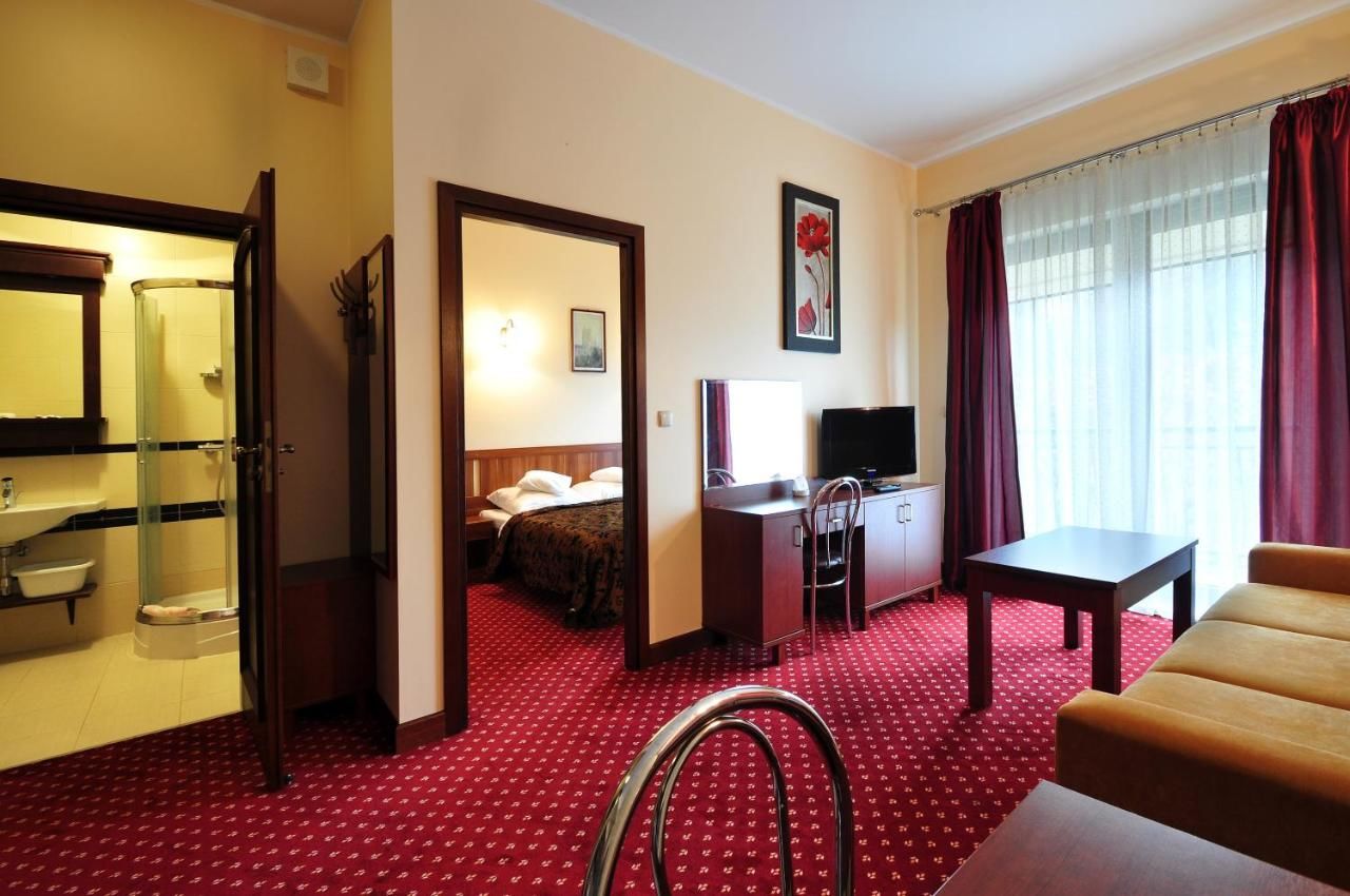Отель Hotel Continental Крыница-Морска-45