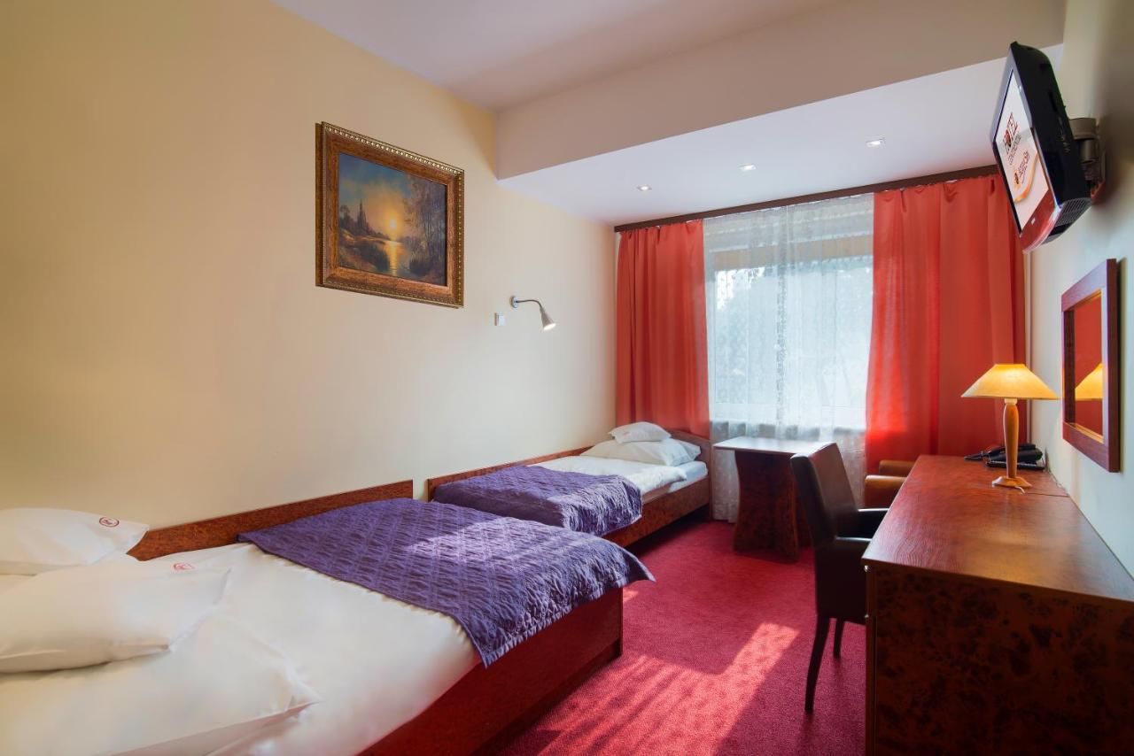 Отель Hotel Continental Крыница-Морска